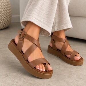 Inuovo Brown Leather Platform Sandals Strappy Flatform Toe Loop Womens 40